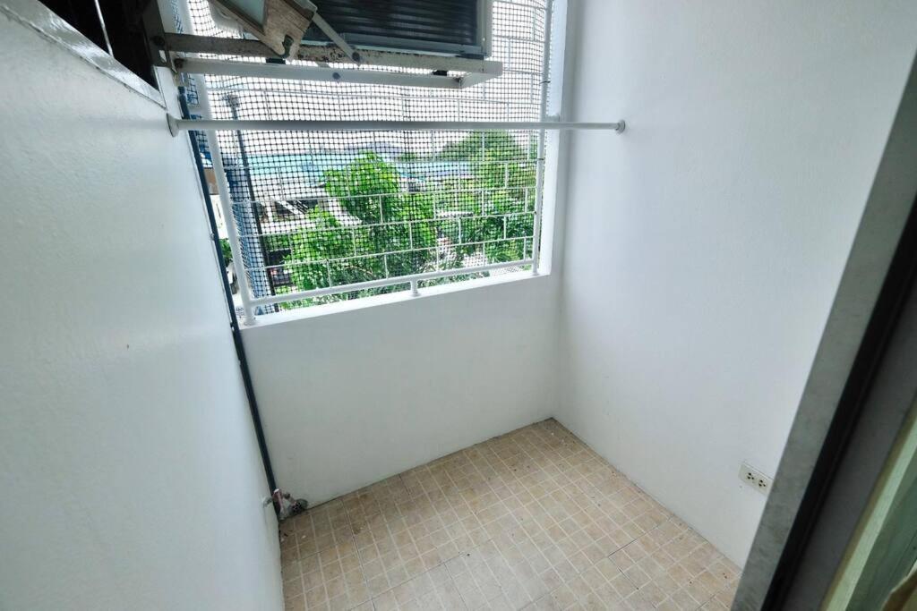 Airport View Apartment Cozy Room Near Airport Samut Prakan Esterno foto